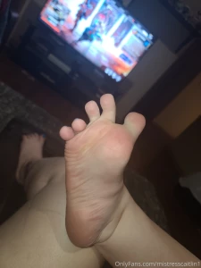Show some love to your mistress i need it