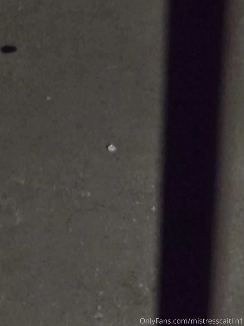 It s hailing here hopefully my car will not be damaged nickel sized 