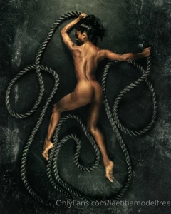 Onlyfans weekend discount on my vip account laetitiamodel only 4