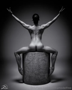 Happy humpday https onlyfans com laetitiamodel part 3