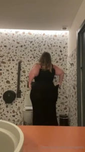 When hanging out with your friends turns into a night out not what i