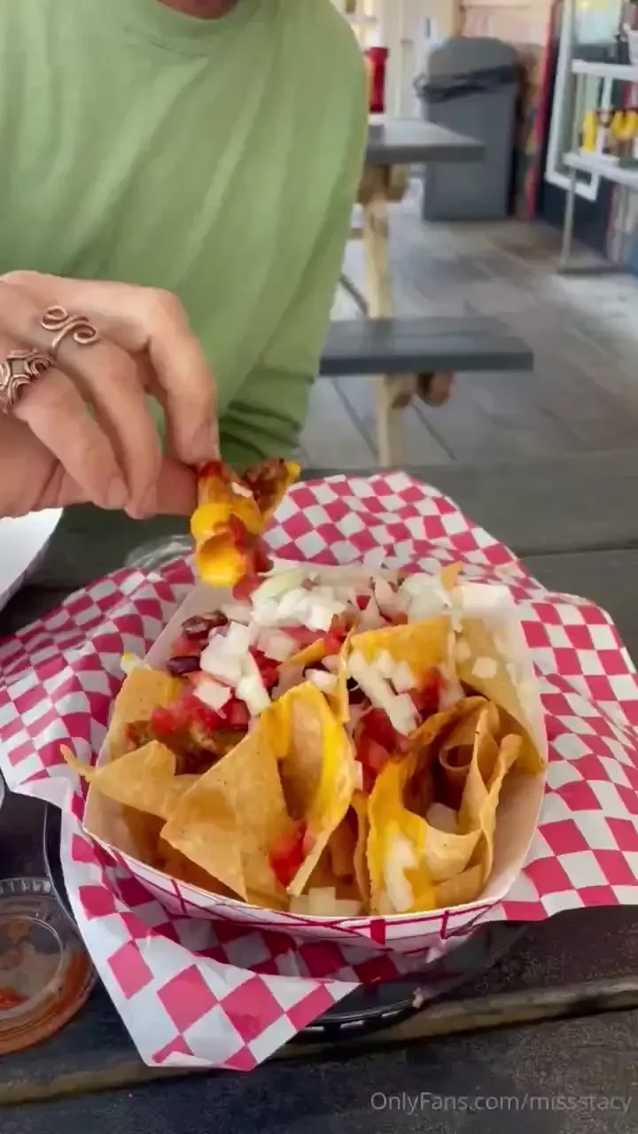 Real men still take their woman on dates can you tie a cherry stem in 