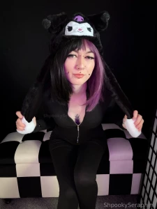 If kuromi was a bop gunna be fighting hello kitty on her island