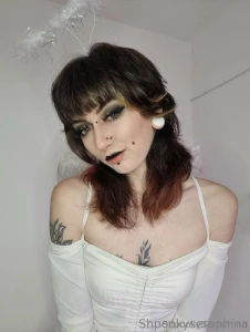 Let this angel sin with you i had so much fun with clit massager i