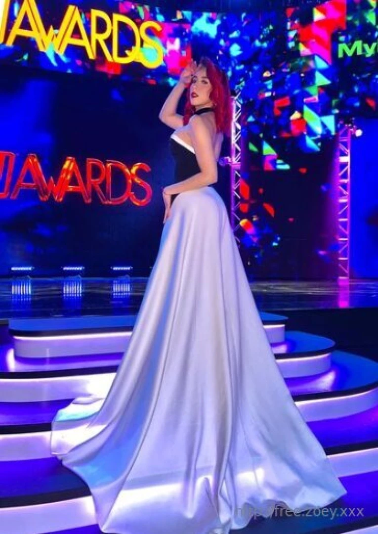 If cinderella was a redhead zoeydigiacomo 