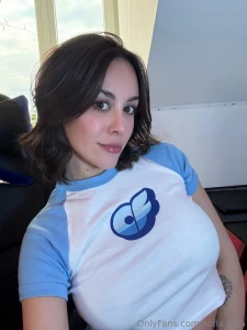 I m waiting for you to text me if you write gift you get a free photo part 1