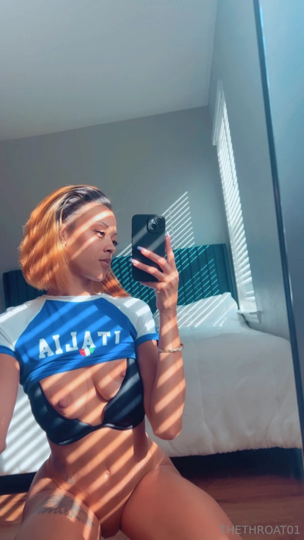 Want a personal 1 on 1 live video chat wit me tip 50 and dm me when 