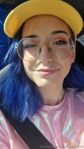 On my way to n rcon feel free to say hello if you re there i ll be