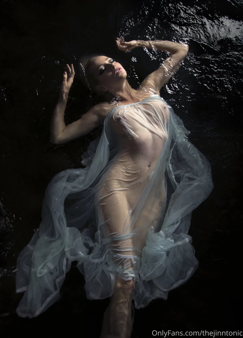 A 10 tip makes the sheet disappear tip an extra 5 for my behind the 