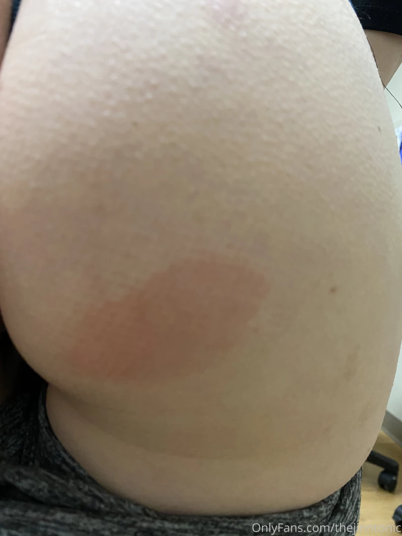 Here s a funny story i can t share on instagram taking sexy pics last part 1 