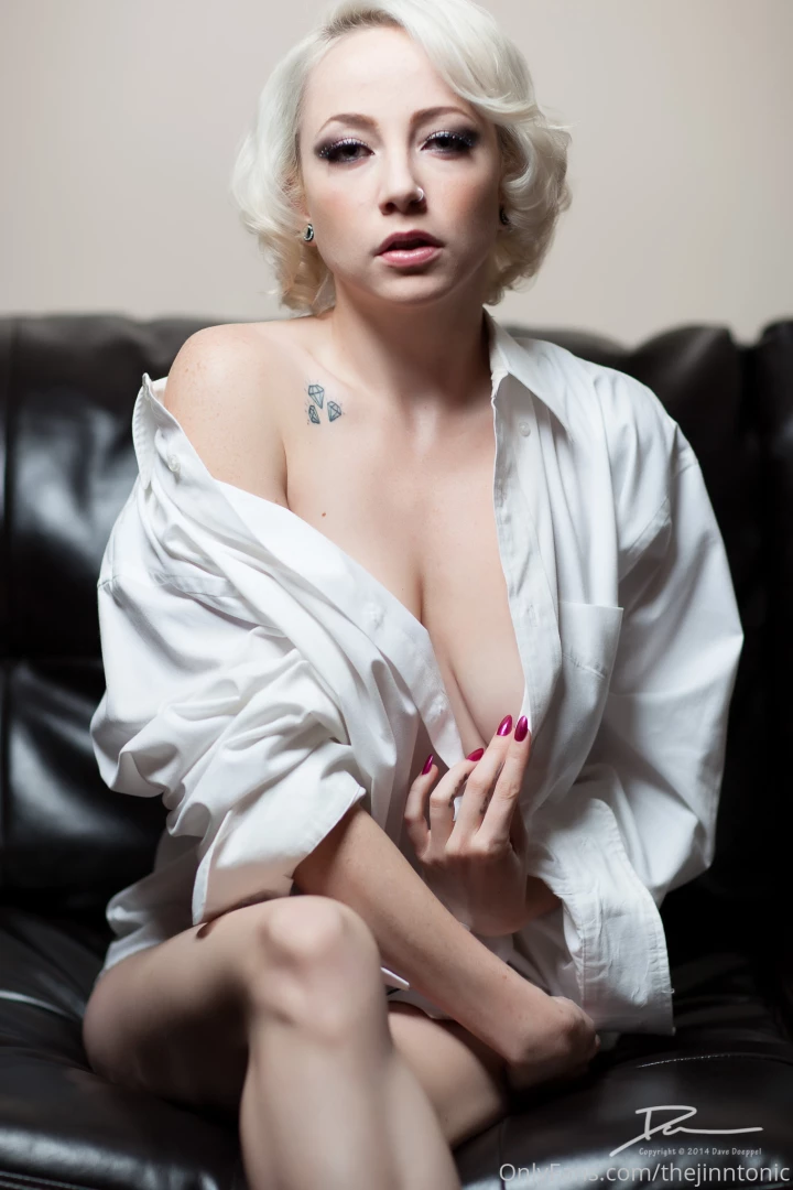 Do you mind if i borrow your shirt or should i take it off dave 