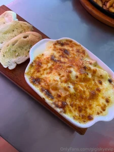 Did you know that lasagna is one of my favorite foods i could eat so part 3