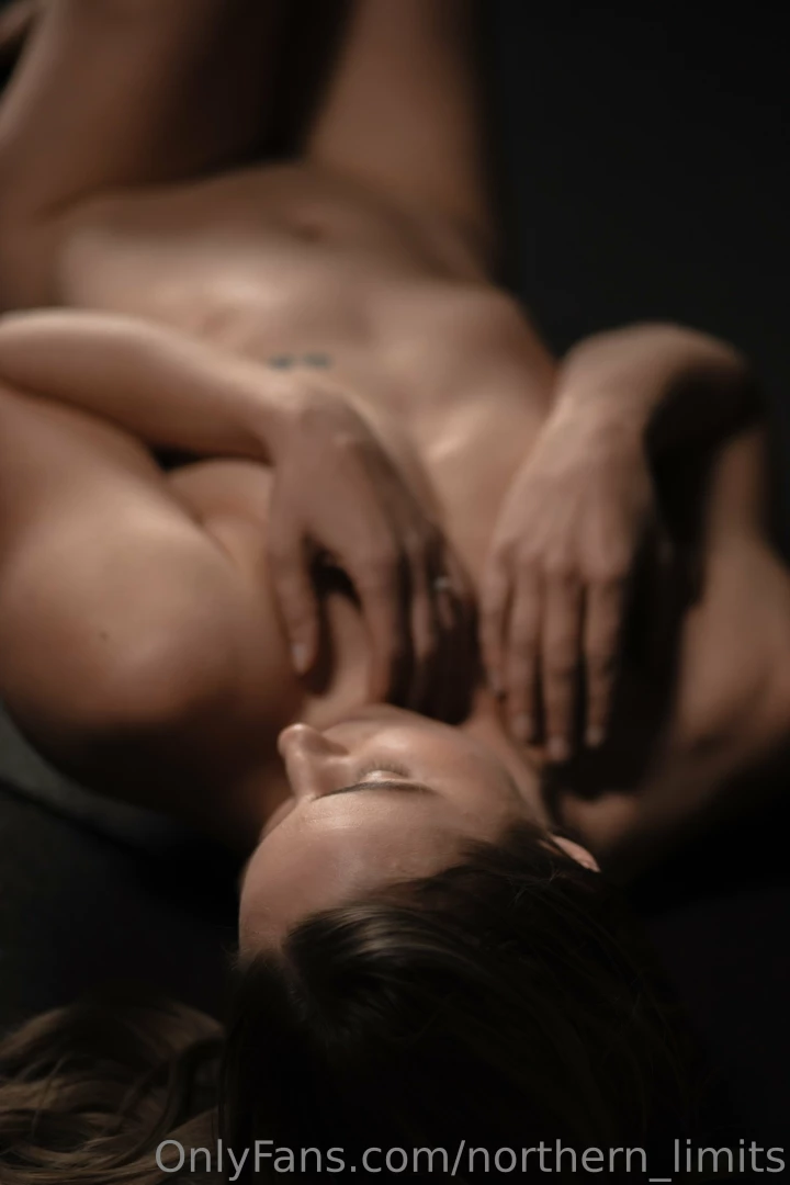 Don t miss out on these completely naked photoshoot with all the part 10 
