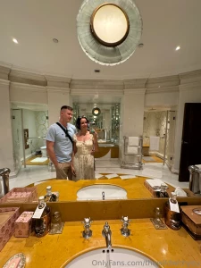 In this bathroom the former king and queen of england were taking
