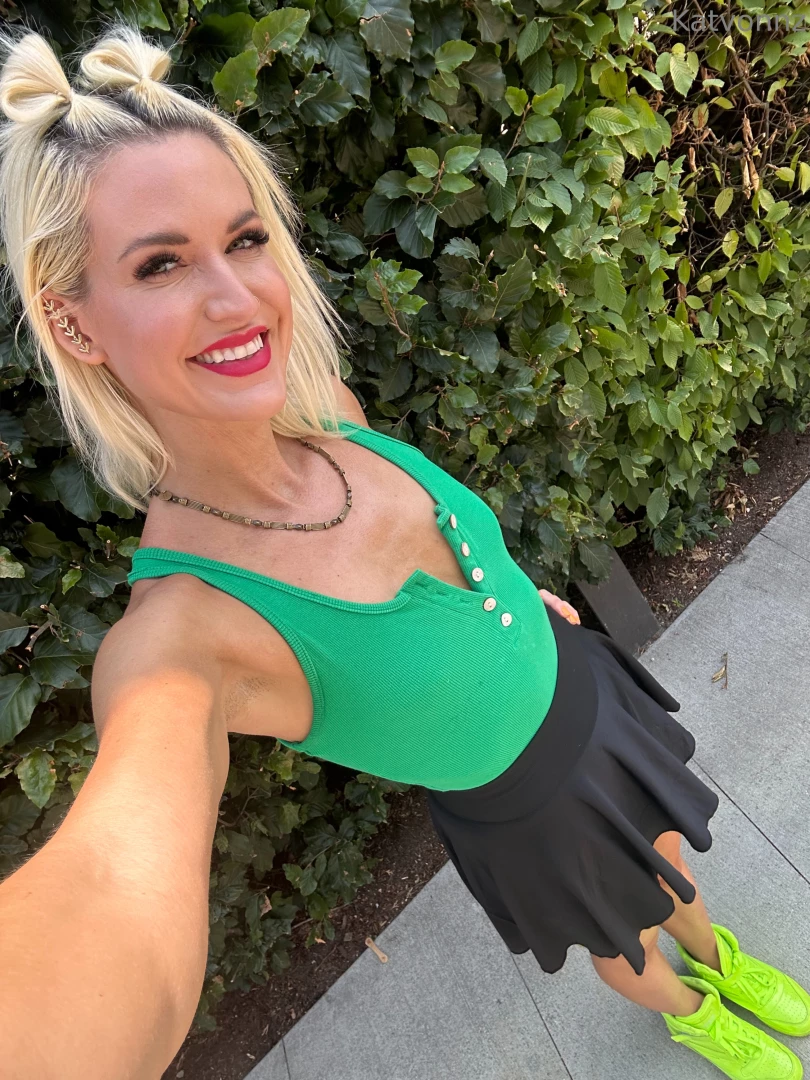 I was feeling green for today s outfit 