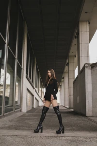 Those legs are endless and where would they belong in your opinion