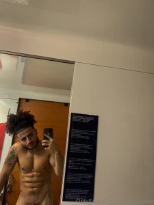 Hey baby have you seen my lastest live i got wild i can t believe so