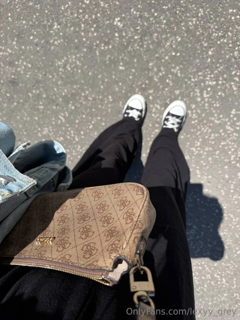 Finally the weather is nice and sunny so we can go for walks more 