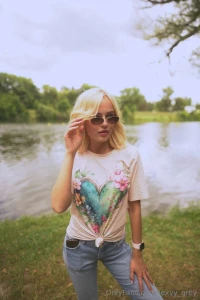 How much do you like the days when you re walking near the river in