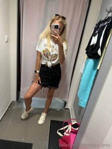 What you think about this outfit