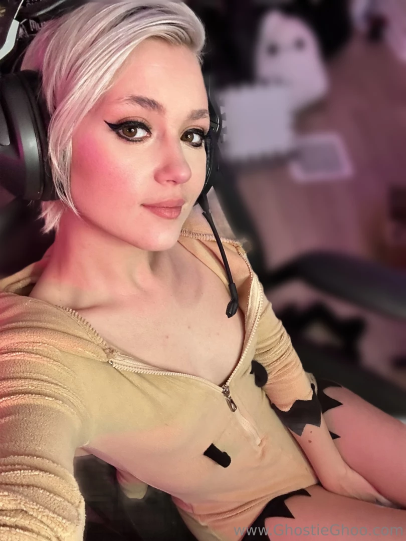 Cozy cosplays are definitely the best kind of cosplay 