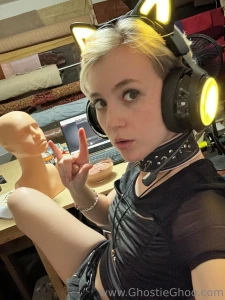 Just a cozy crafting day for a new cosplay collab vid part 2