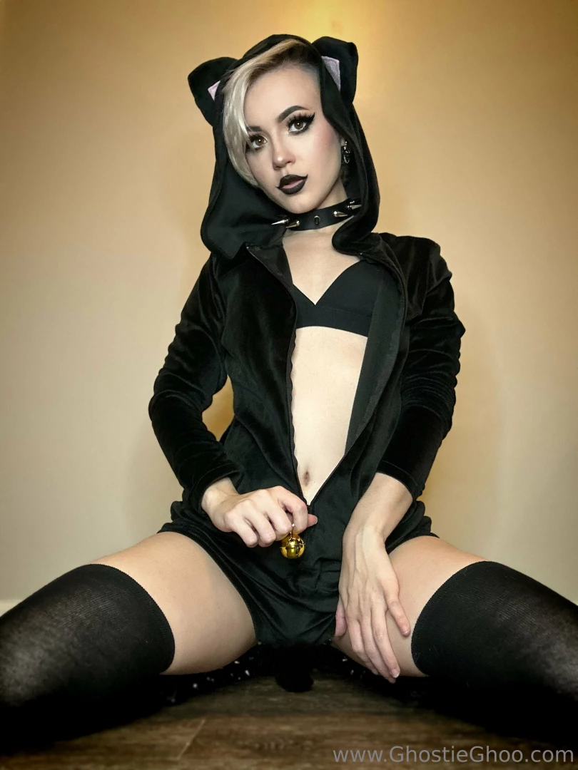 I need some horny ideas for this cute new cat onesie i bought part 1 