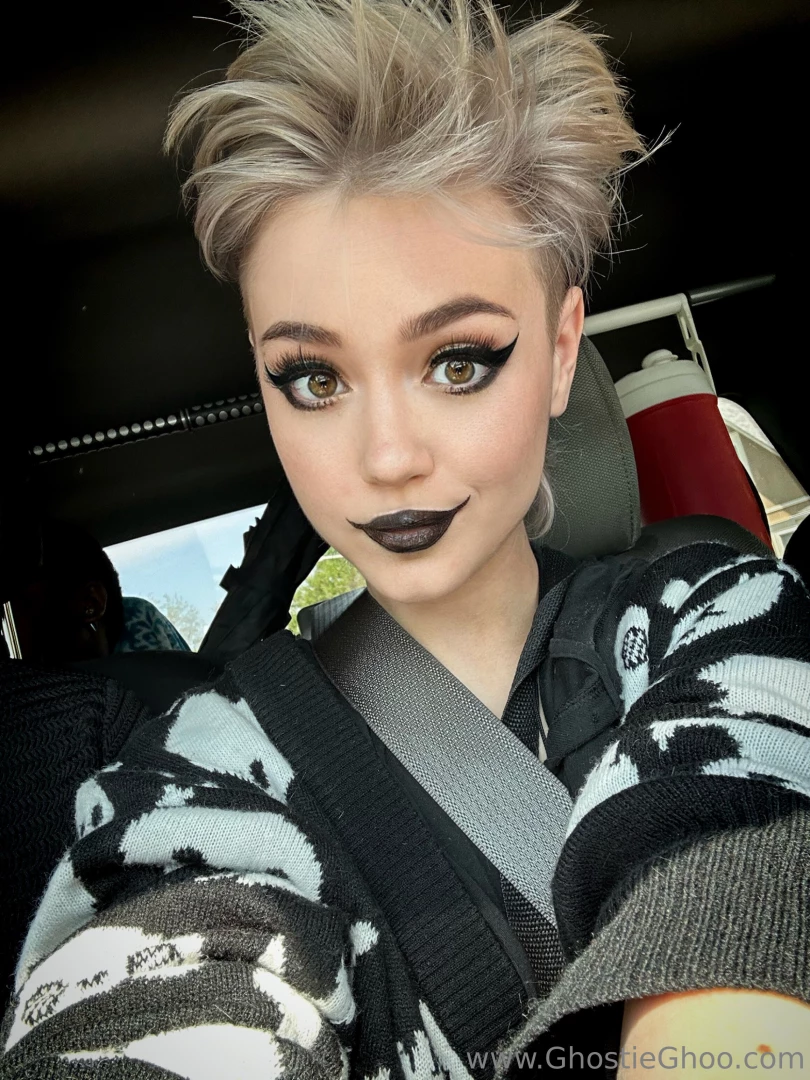 Must be the cutest person running errands 