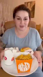 Two cheeseburgers onion rings xxl fried potato grids and a brownie do part 1