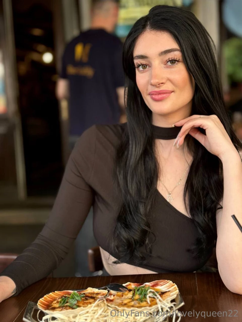 What would you order on the first date i like always try something new 