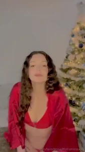 Do you like mommy in red i think it s my least favourite colour