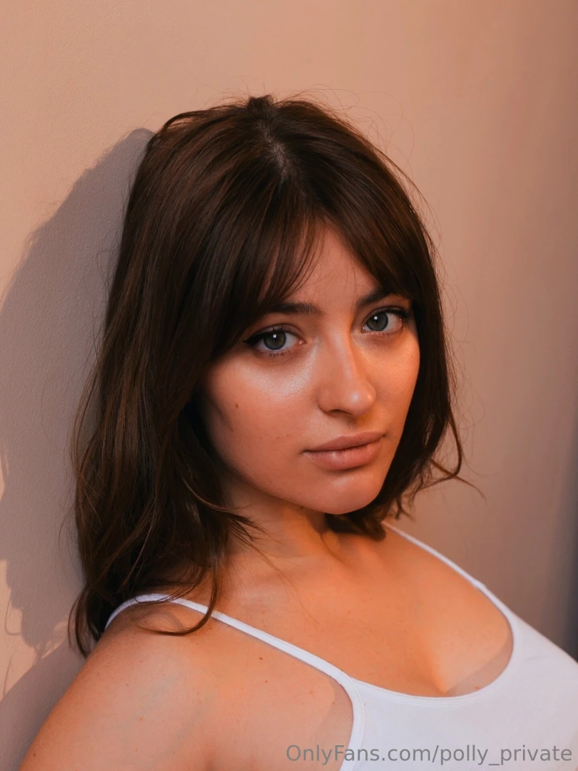 You can t take your eyes off it can you i know 