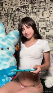 Happy haleyholes-iday package is here my loves make your holiday super