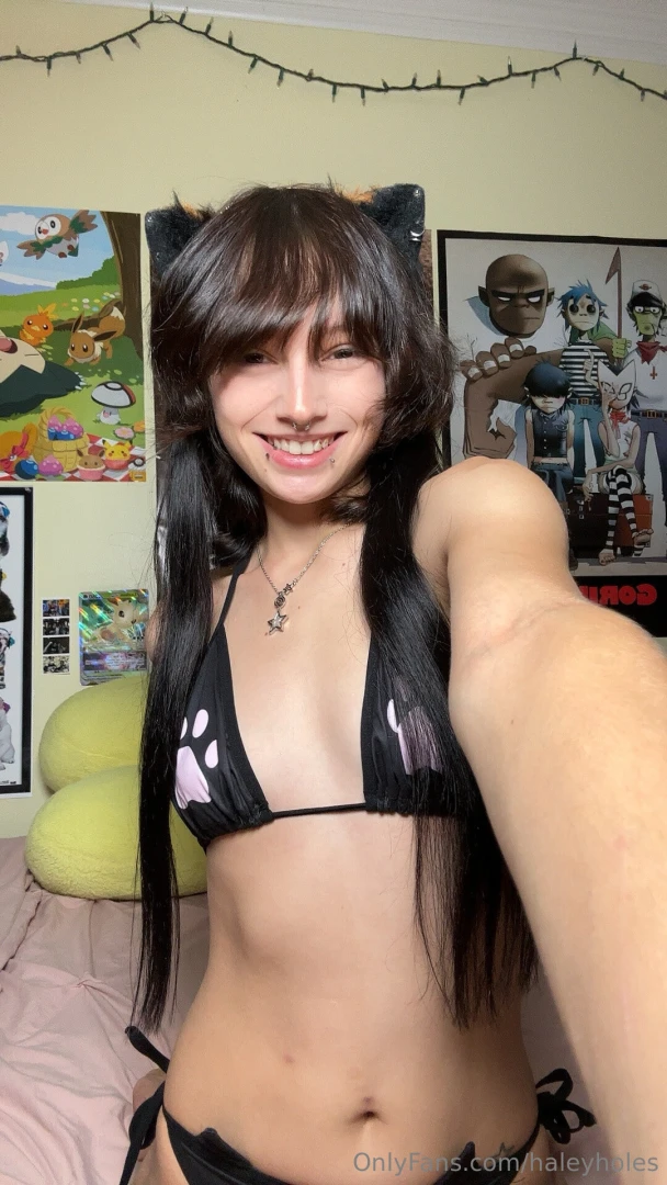 I m thinking something naughty but i won t tell you what it is 