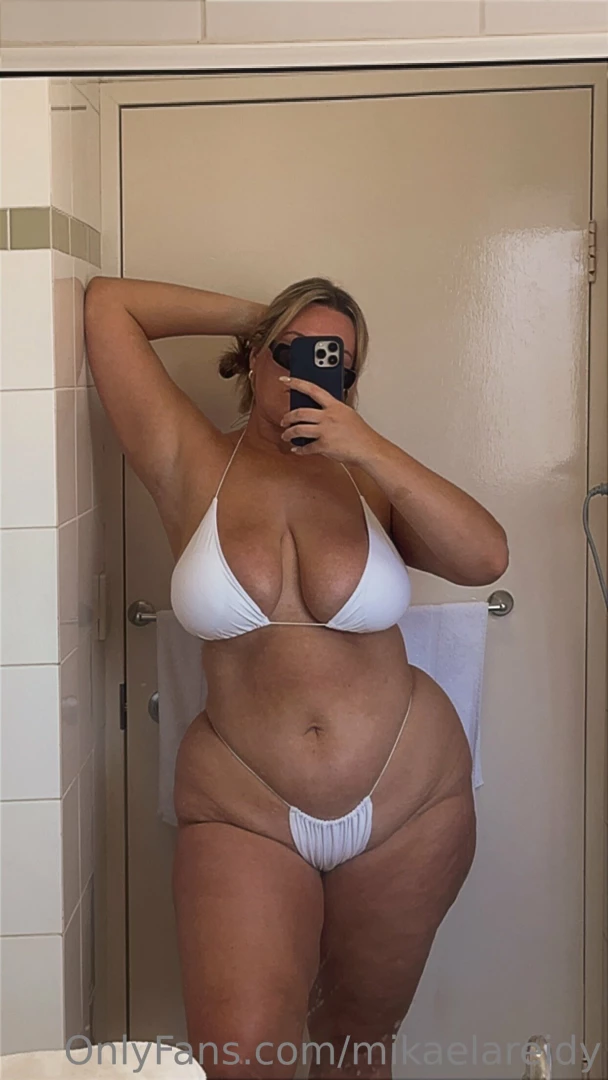 My fave tanning bikini part 1 