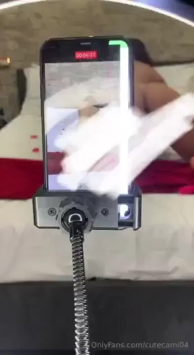 Buongiorno maialini tra un ora uscir il nuovo video da sola dove mi 