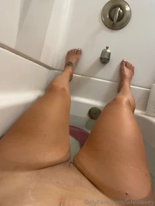 Latex free night thighs and pussy can breath