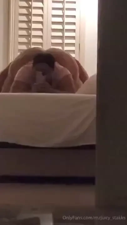 Sorry y all i tried to keep it still as possible 