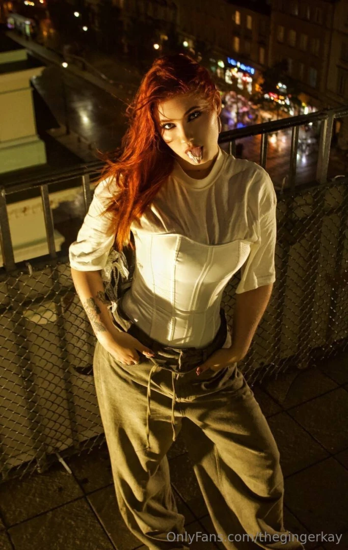 Catching feelings or just catching moonlight 