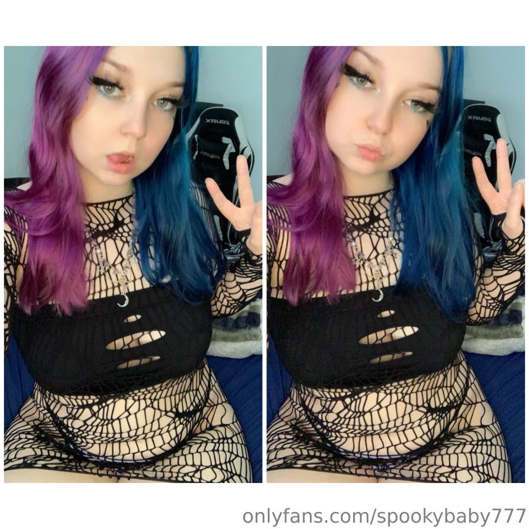 Your sexy goth gf rubbing her tight little pussy from the front and 