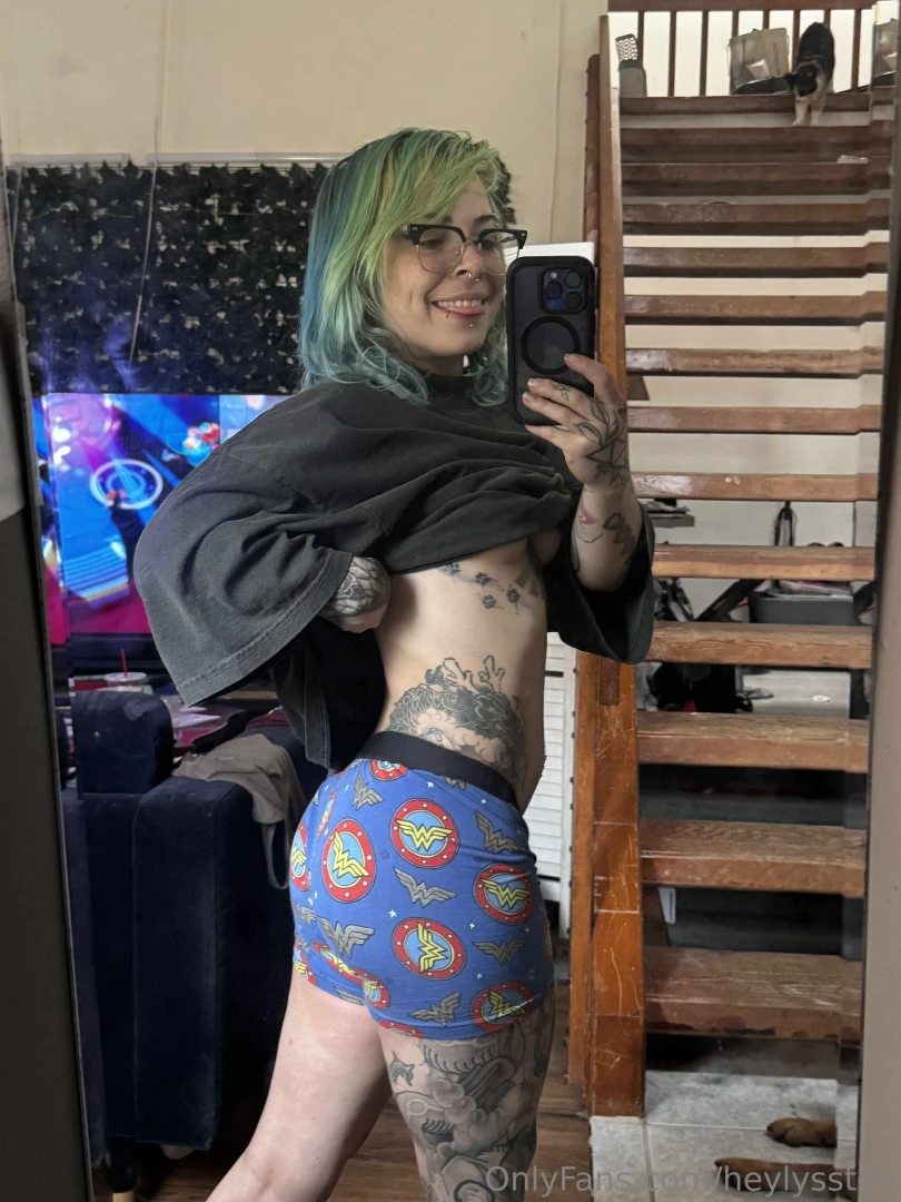 I forgot how cute i look in boxers 