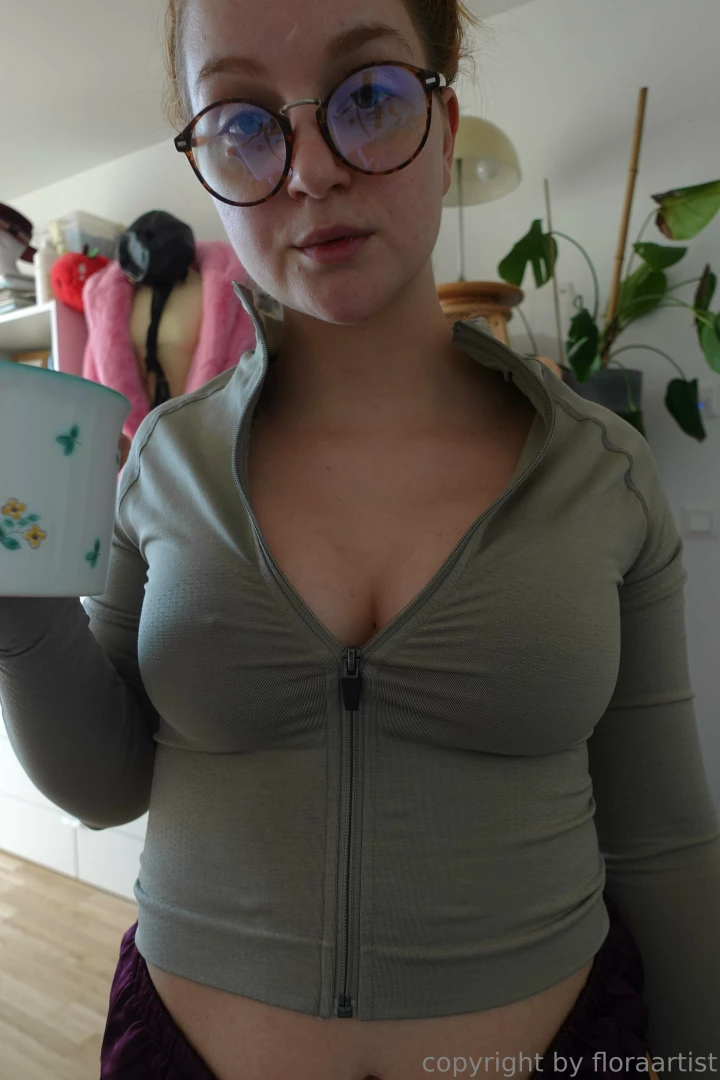 I want your naughtiness inside of me 