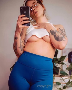 Find the full reveal onlyfans com floraartist