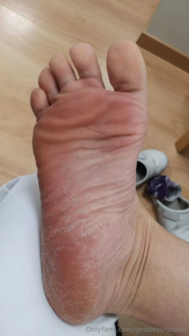 Do you suck them they re very sweaty and i d like a tongue in there part 2 