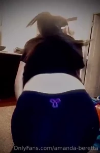 There s some hoe sssss in dissss house