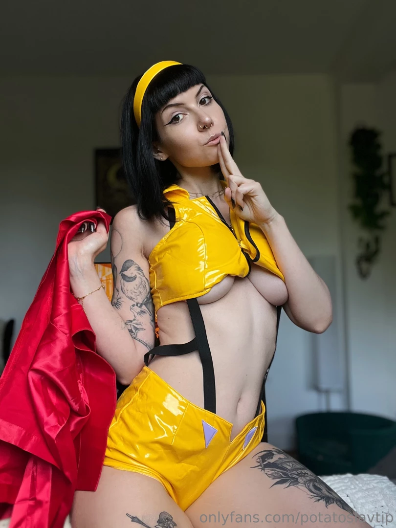 Hello i am going to be back from my trip to the uk tomorrowwww yay 