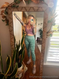 Which outfit should i wear to the gym today purple or green ps my bday part 1