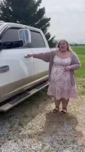 I broke my boyfriend s truck my fatass almost fell trying to get down