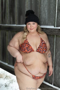 I need somebody to come and warm me up