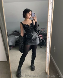 Cute lil gothic moment